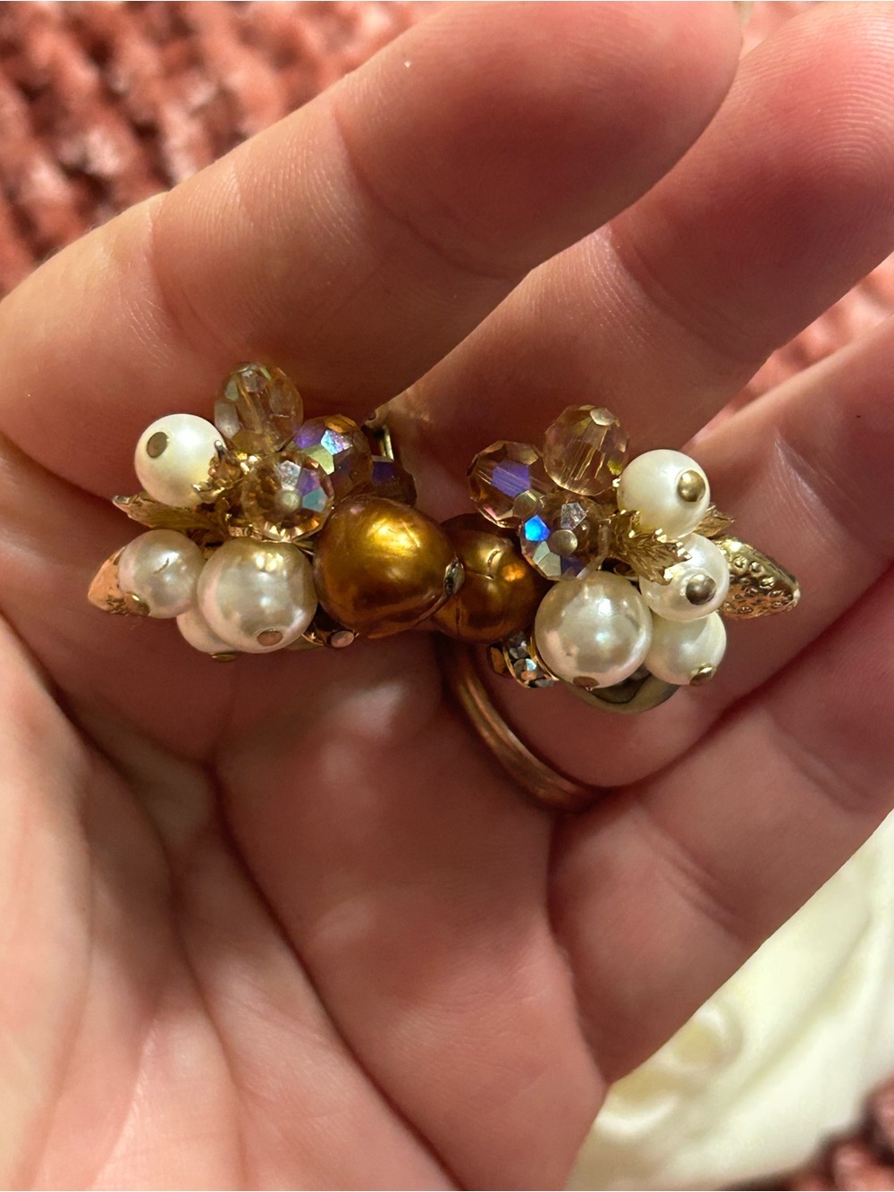 Vendome 50’s Cluster Clipon/Screwbacks Earrings - Picture 9 of 11